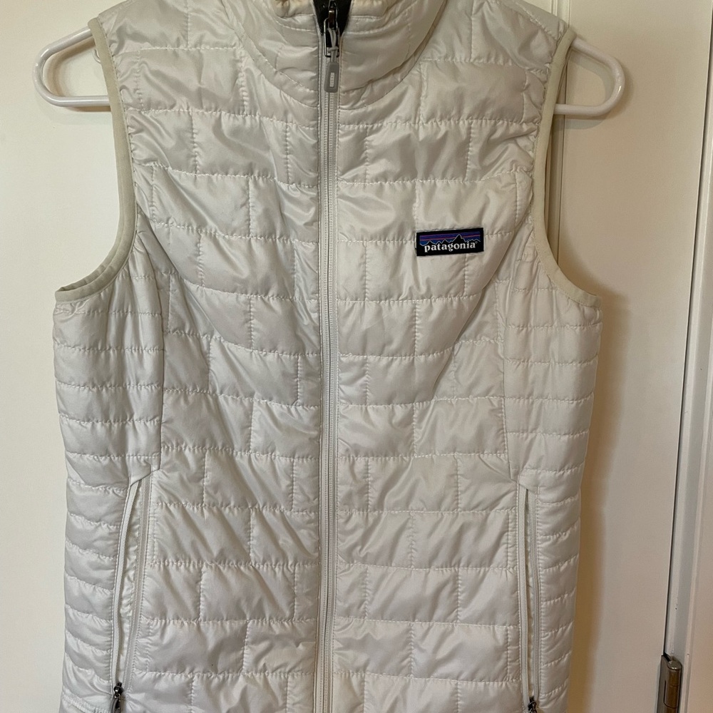 Patagonia cream nano puffer best, sz S